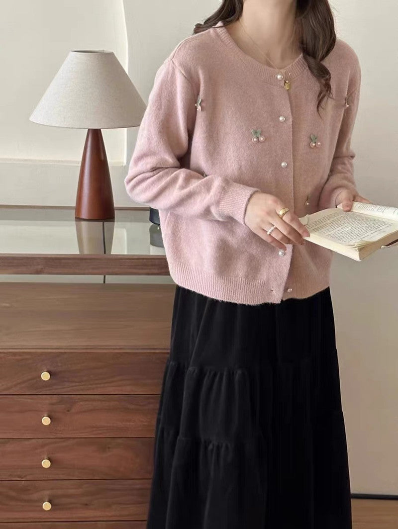 Damer Elegant Kofta med Blommiga Applikationer Mirla-Eva Jonsson