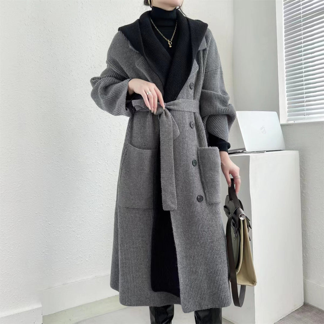 Damer Elegant Lång Kappa med Bälte och Kontrasterande Ärmar Mirla-Eva Jonsson