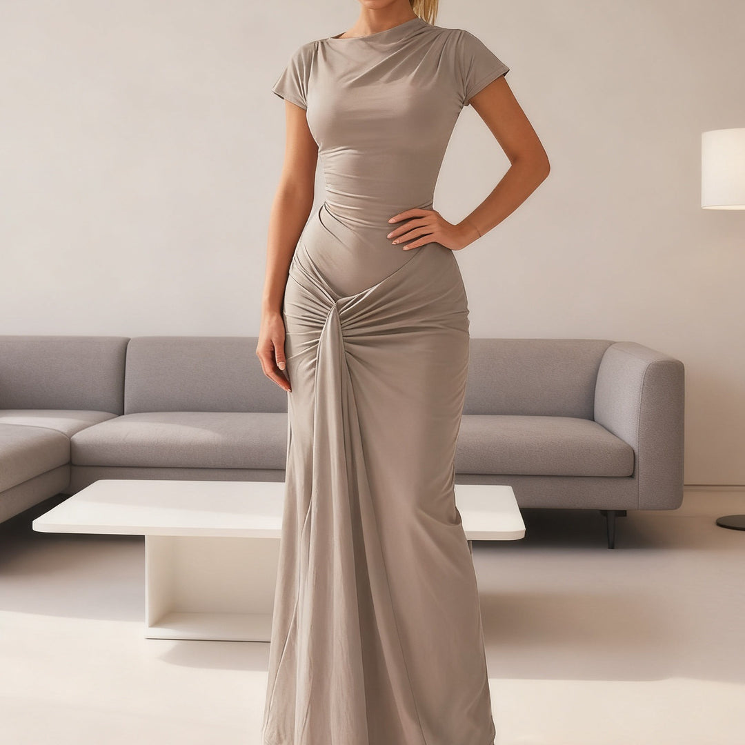 Damer Elegant Långärmad Maxikjol med Drapering och Figurskapande Snitt Mirla-Eva Jonsson