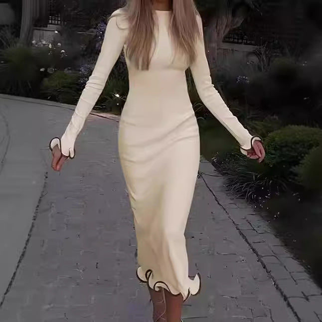 Damer Elegant Långärmad Midiklänning med lekfull fåll Mirla-Eva Jonsson