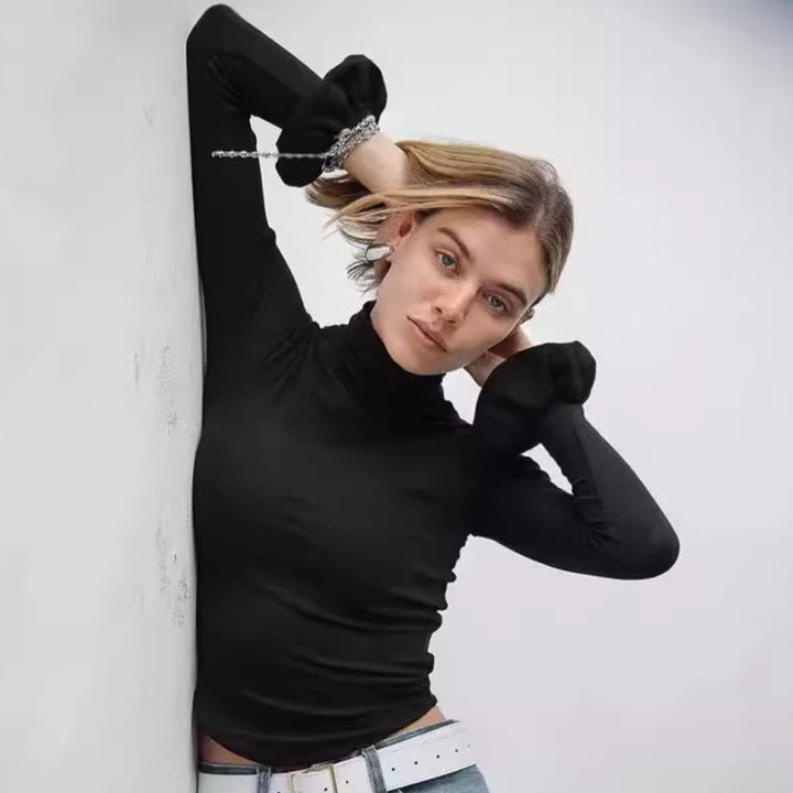 Damer Elegant Långärmad Top med hög krage och volangdetaljer Mirla-Eva Jonsson