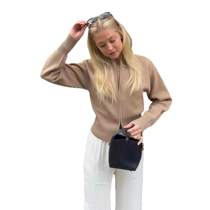 Damer Elegant Långärmad Tröja med Känguru-fickor och modern stil Mirla-Eva Jonsson