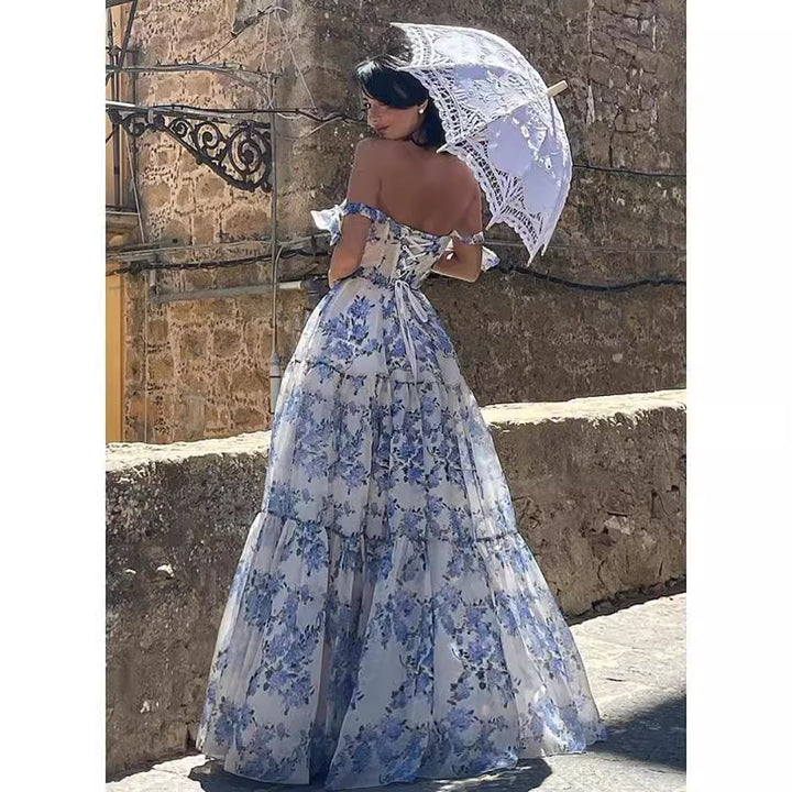 Damer Elegant Maxi Klänning med Blommig Chiffon och Utsvängd Kjol Mirla-Eva Jonsson