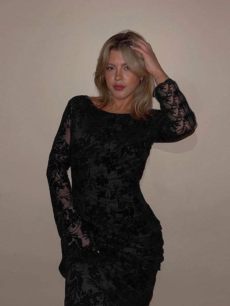 Damer Elegant Maxi Klänning med Blommig Texturerad Design och Långa Ärmar Mirla-Eva Jonsson