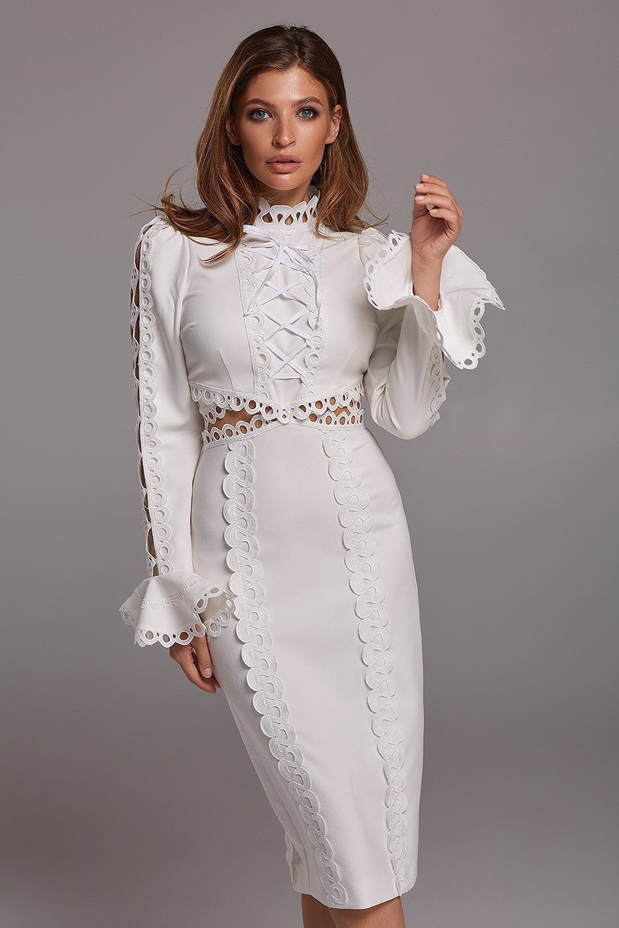 Damer Elegant Maxi Klänning med Spetsapplikationer och Peplum-Eva Jonsson