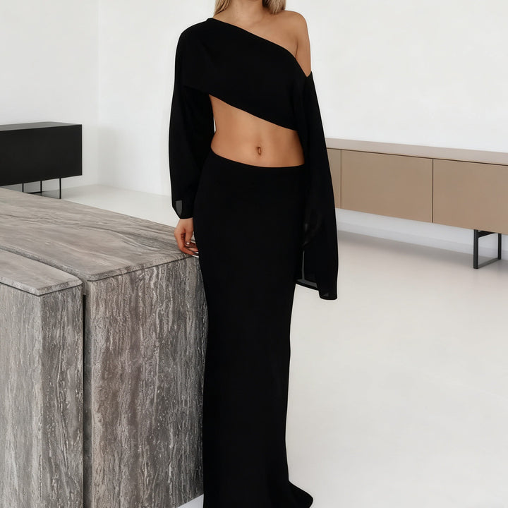 Damer Elegant Maxi-Klänning med asymmetrisk skärning och lång ärm Mirla-Eva Jonsson