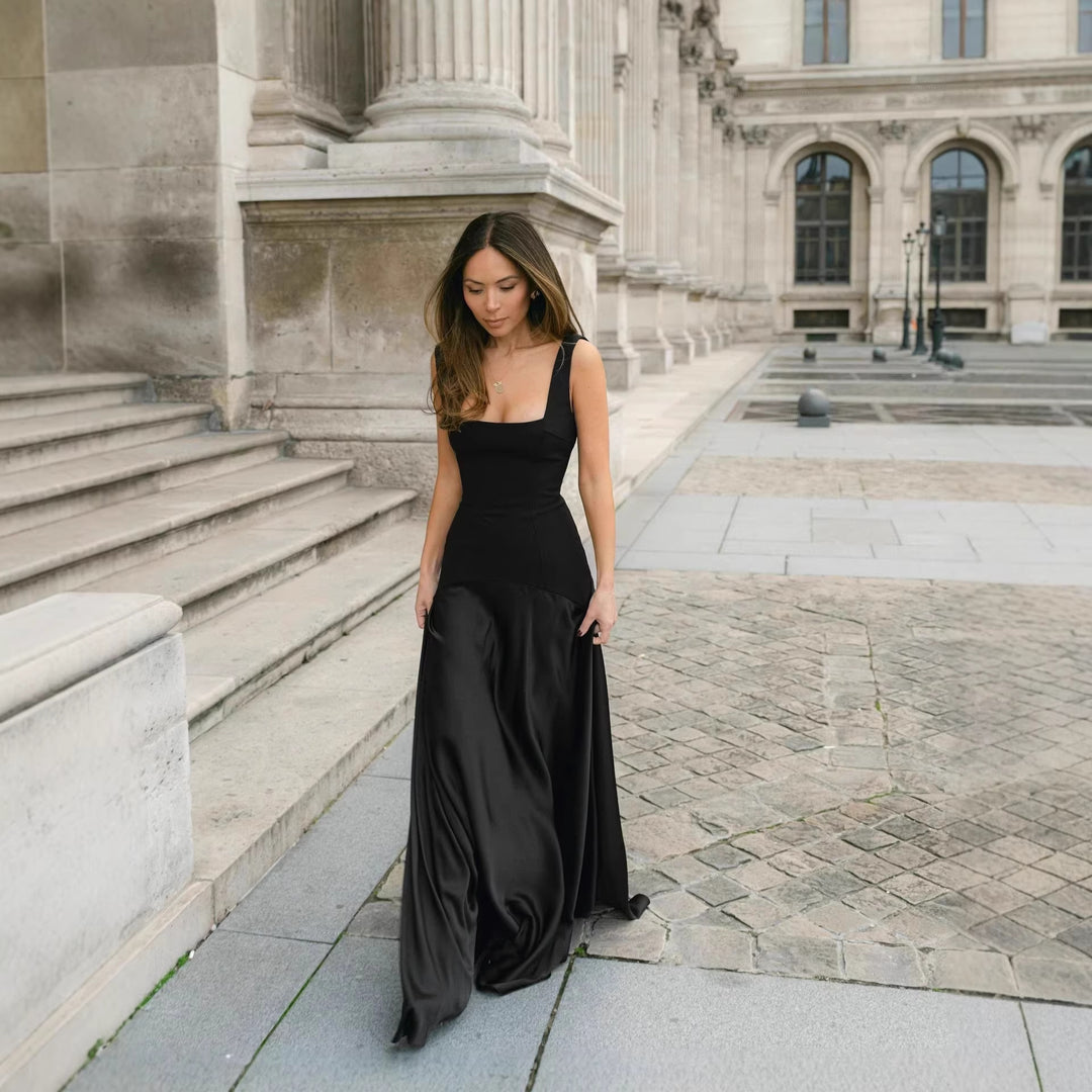 Damer Elegant Maxi Klänning med figursydd passform och flödande kjol Mirla-Eva Jonsson