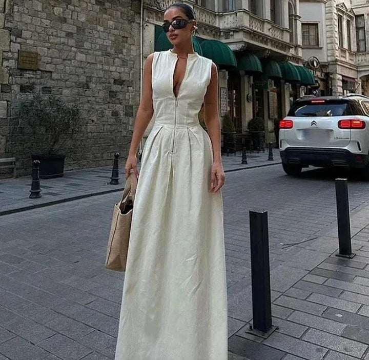 Damer Elegant Maxi-klänning med djup V-ringning och smal passform Mirla-Eva Jonsson