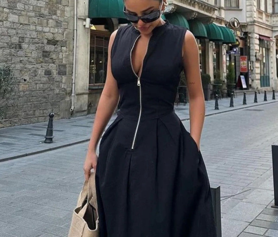 Damer Elegant Maxi-klänning med djup V-ringning och smal passform Mirla-Eva Jonsson