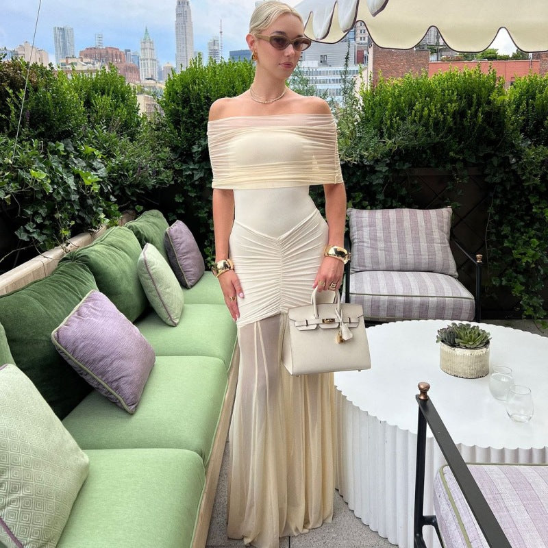 Damer Elegant Maxi-klänning med off-shoulder design och rynkor Mirla-Eva Jonsson
