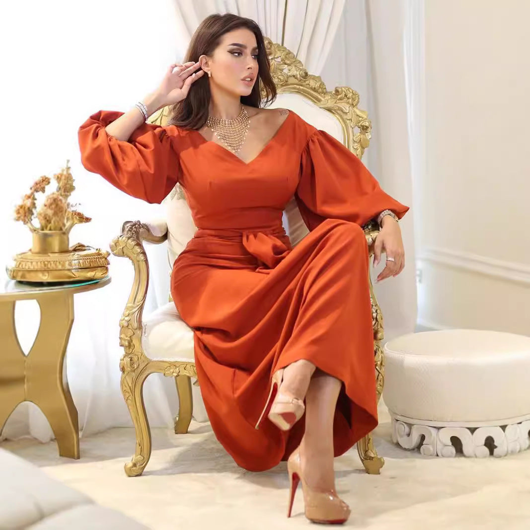 Damer Elegant Maxikjol med voluminösa ärmar och figursydd drapering Mirla-Eva Jonsson