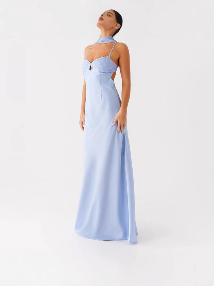 Damer Elegant Maxiklänning med Cut-Out-detaljer och smala axelband Mirla-Eva Jonsson
