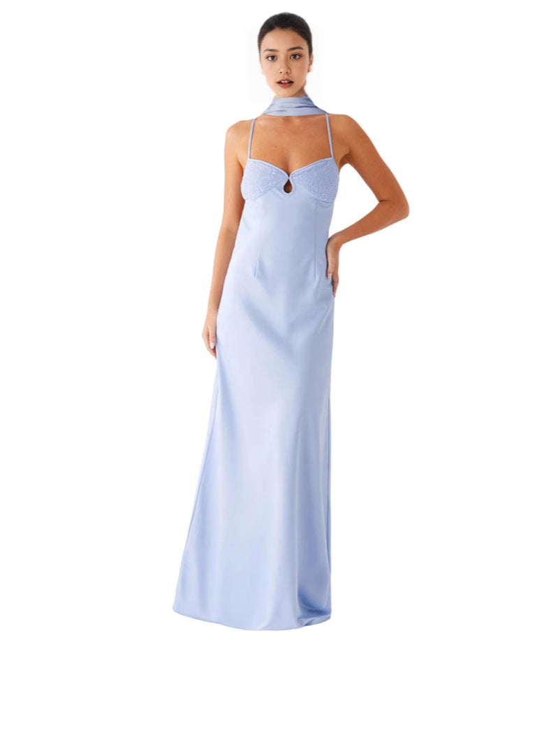 Damer Elegant Maxiklänning med Cut-Out-detaljer och smala axelband Mirla-Eva Jonsson