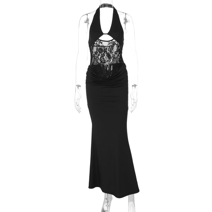 Damer Elegant Maxiklänning med Halterneck, Spetsdetaljer och Figurformad Passform Mirla-Eva Jonsson