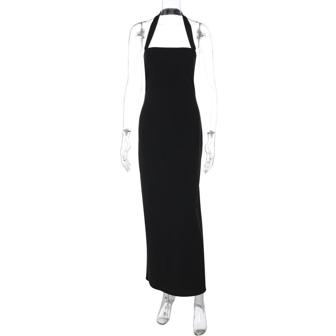 Damer Elegant Maxiklänning med Halterneck och figurnära snitt Mirla-Eva Jonsson