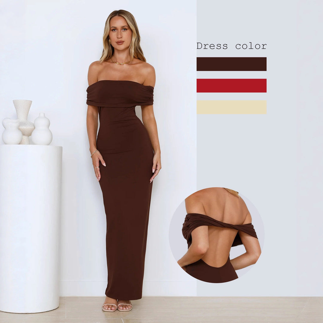 Damer Elegant Maxiklänning med Off-Shoulder Design och figurnära passform Mirla-Eva Jonsson