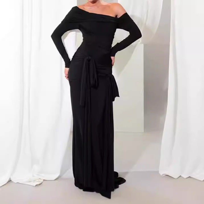 Damer Elegant Maxiklänning med Ruffle-detaljer och Off-Shoulder-utsnitt Eva Jonsson-Eva Jonsson