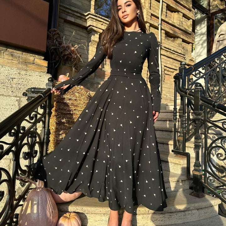 Damer Elegant Maxiklänning med Slits och Långärmad Design Mirla-Eva Jonsson