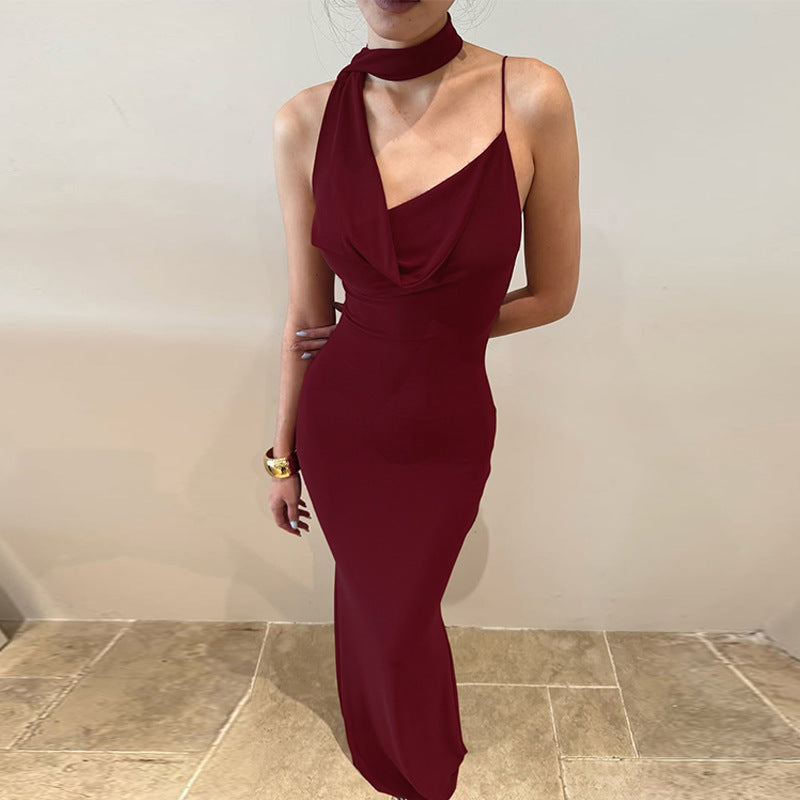 Damer Elegant Maxiklänning med asymmetrisk Halterneck Mirla-Eva Jonsson