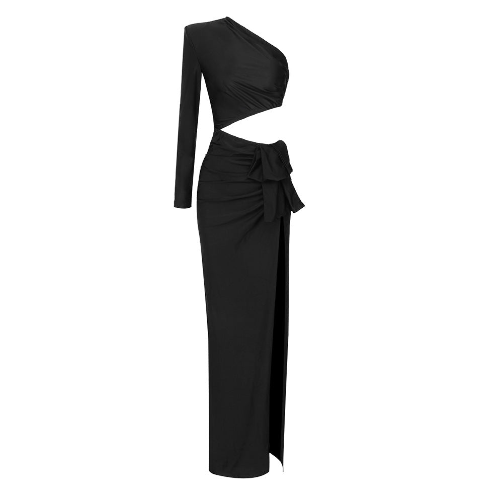Damer Elegant Maxiklänning med asymmetrisk design och svängande kjol Mirla-Eva Jonsson
