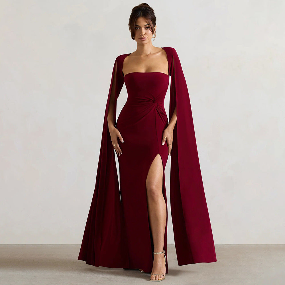 Damer Elegant Maxiklänning med avtagbar cape och sidoslits Mirla-Eva Jonsson