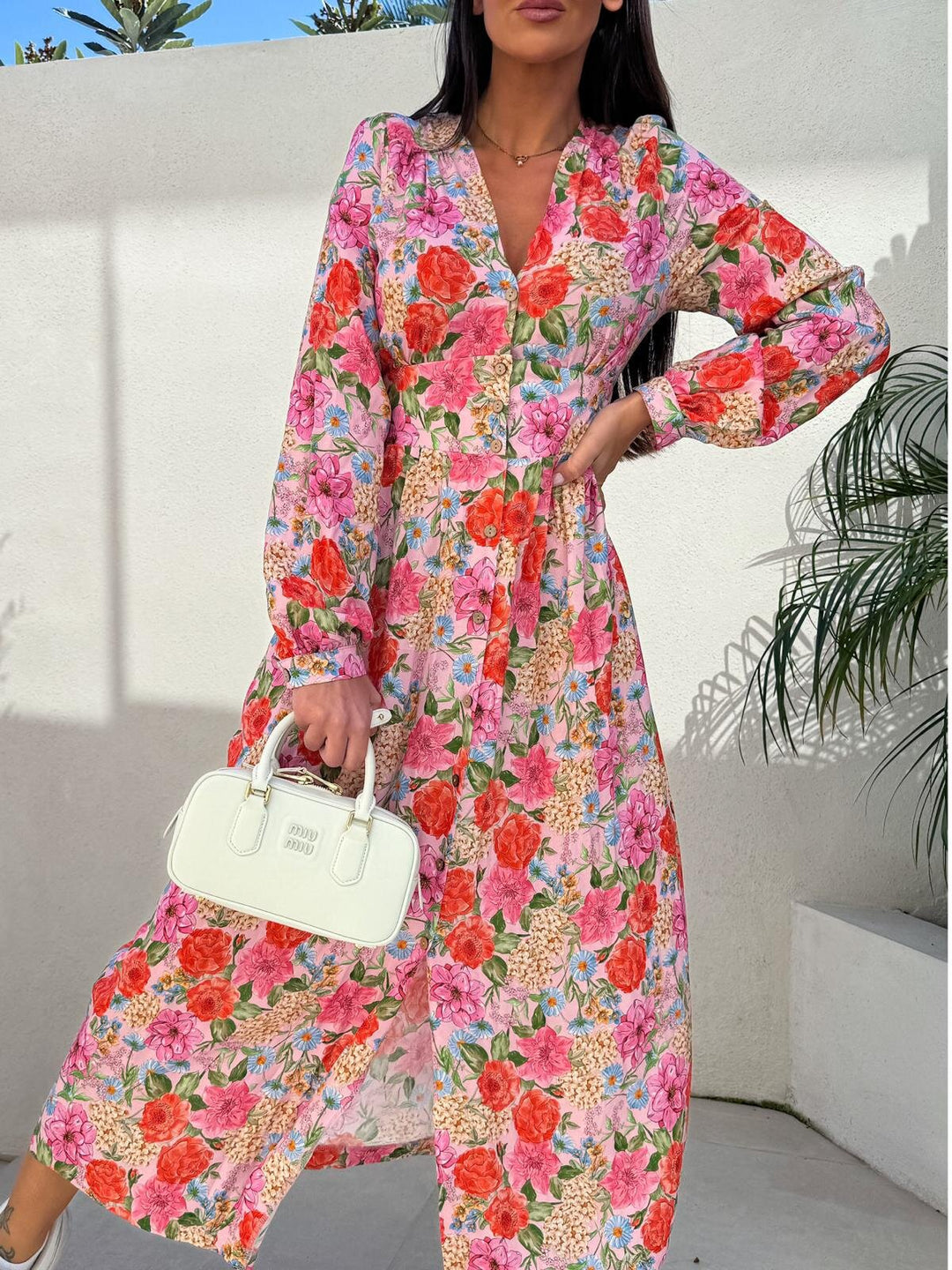 Damer Elegant Maxiklänning med blommönster och knappdetaljer Eva Jonsson-Eva Jonsson