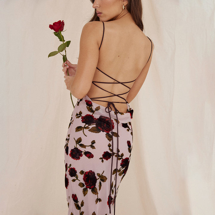Damer Elegant Maxiklänning med blommönster och spaghetti-band Mirla-Eva Jonsson