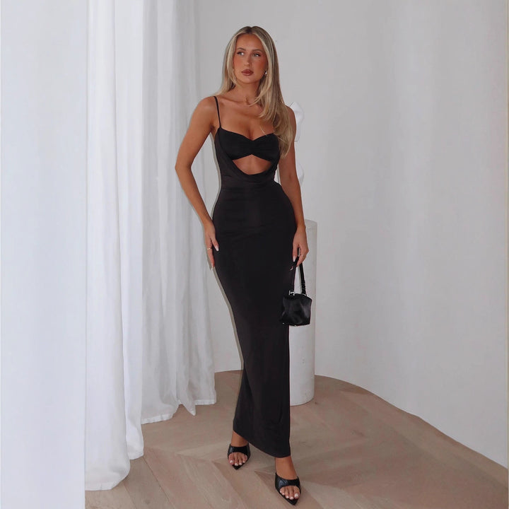 Damer Elegant Maxiklänning med figurnära skärning och raffinerad Cut-Out Mirla-Eva Jonsson