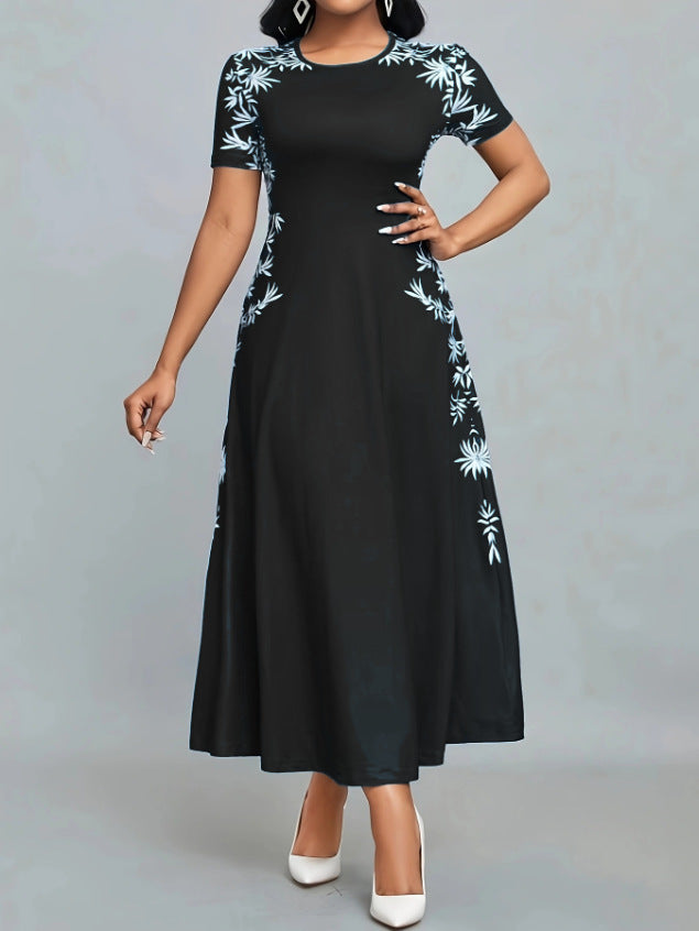 Damer Elegant Maxiklänning med florala broderier Mirla-Eva Jonsson