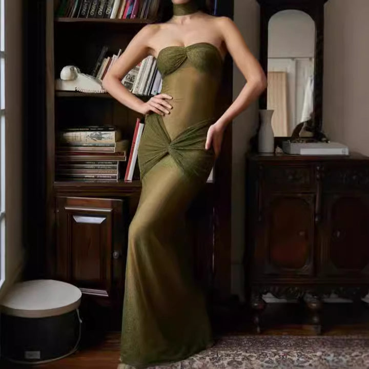 Damer Elegant Maxiklänning med genomskinlig överdel och glamorösa accenter Mirla-Eva Jonsson
