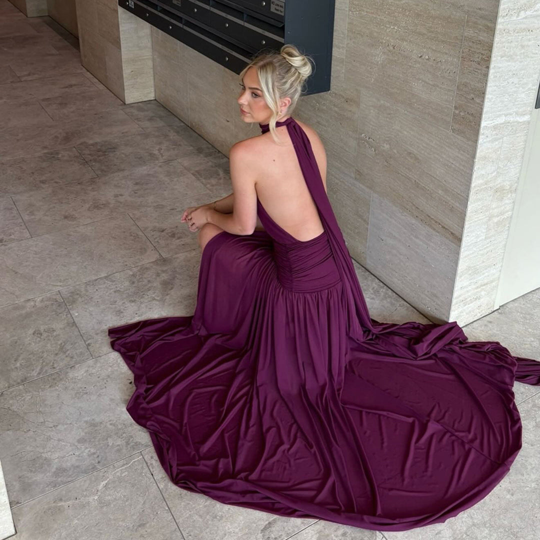 Damer Elegant Maxiklänning med hög krage och förföriska slitsar Mirla-Eva Jonsson