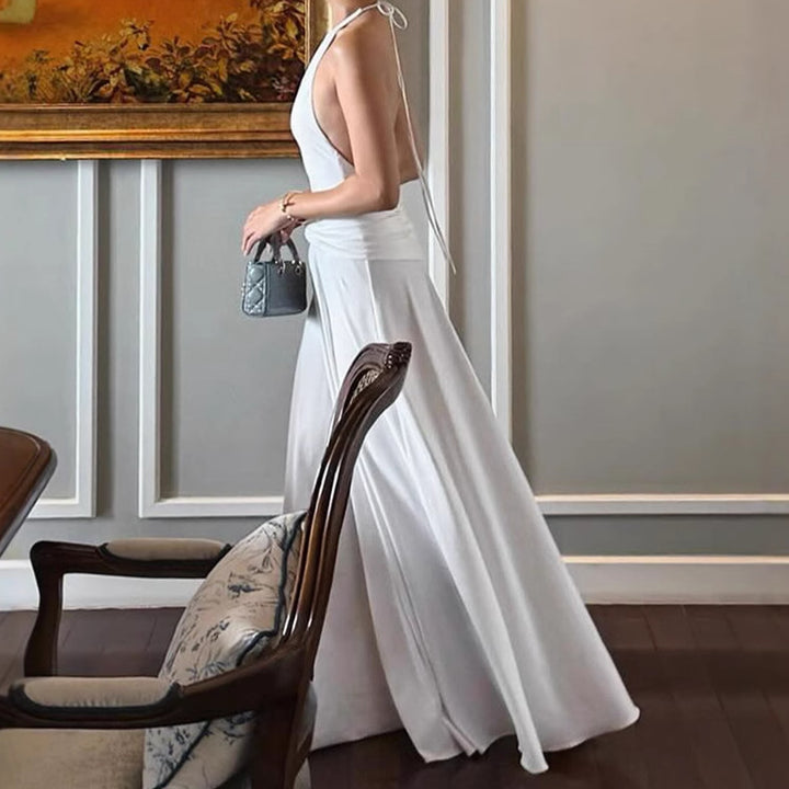Damer Elegant Maxiklänning med högkvalitativt inbyggt detaljer och snygg halterneck Mirla-Eva Jonsson