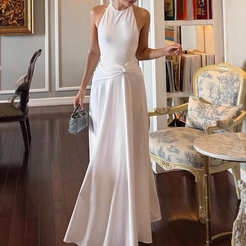 Damer Elegant Maxiklänning med högkvalitativt inbyggt detaljer och snygg halterneck Mirla-Eva Jonsson