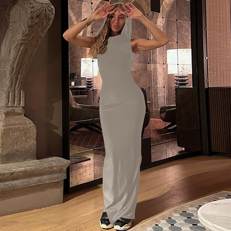 Damer Elegant Maxiklänning med huva och figurnära silhuett Mirla-Eva Jonsson