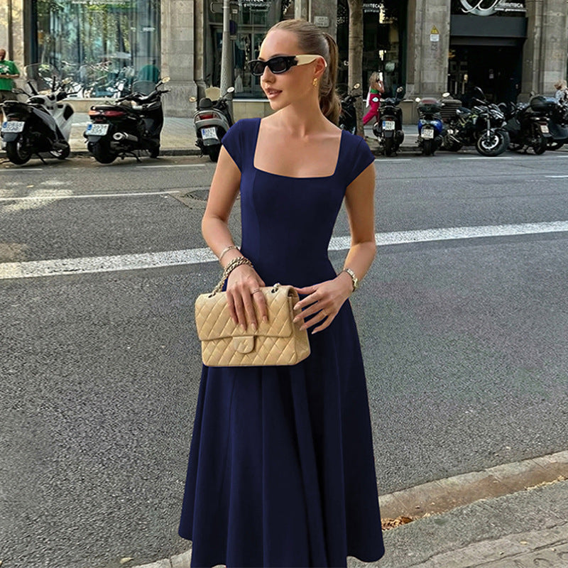 Damer Elegant Maxiklänning med kvadratisk halsringning och flödande kjol Mirla-Eva Jonsson