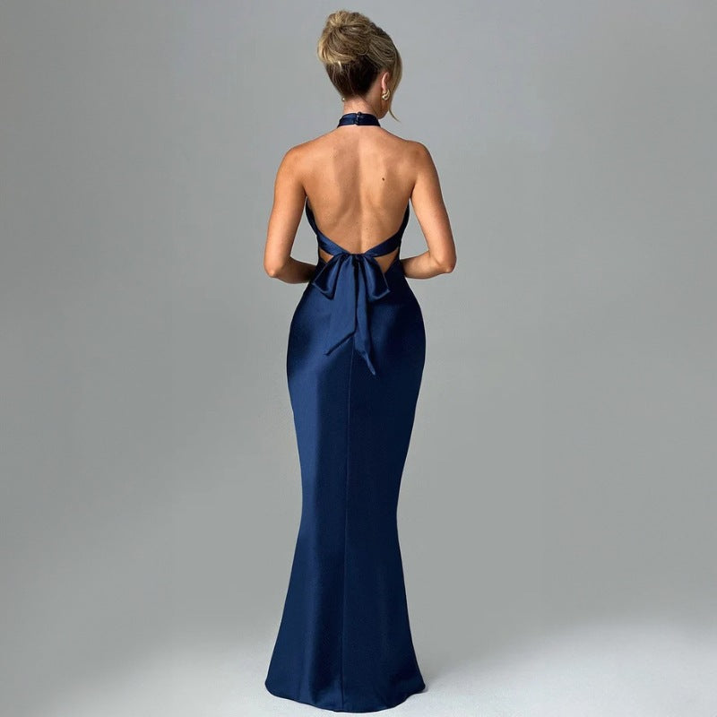 Damer Elegant Maxiklänning med raffinerad snörning och axelbandslös design Mirla-Eva Jonsson
