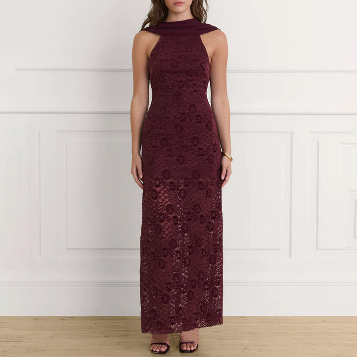 Damer Elegant Maxiklänning med raffinerad spetsdekoration och chic halterneck Mirla-Eva Jonsson