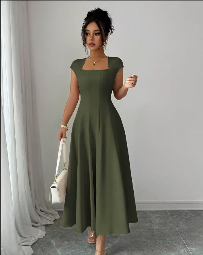 Damer Elegant Maxiklänning med rektangulär halsringning och flödande kjol Mirla-Eva Jonsson