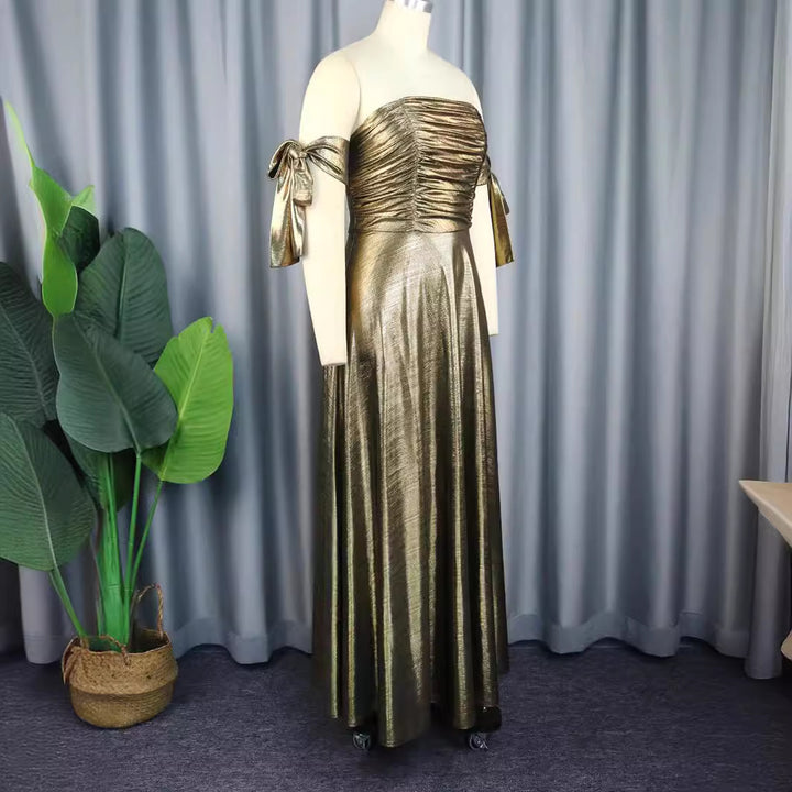 Damer Elegant Maxiklänning med rynkad överdel och skimrande ärmar Mirla-Eva Jonsson