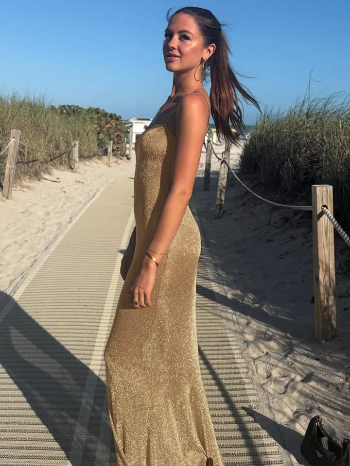 Damer Elegant Maxiklänning med svängande kjol och fina spagettistropper Mirla-Eva Jonsson