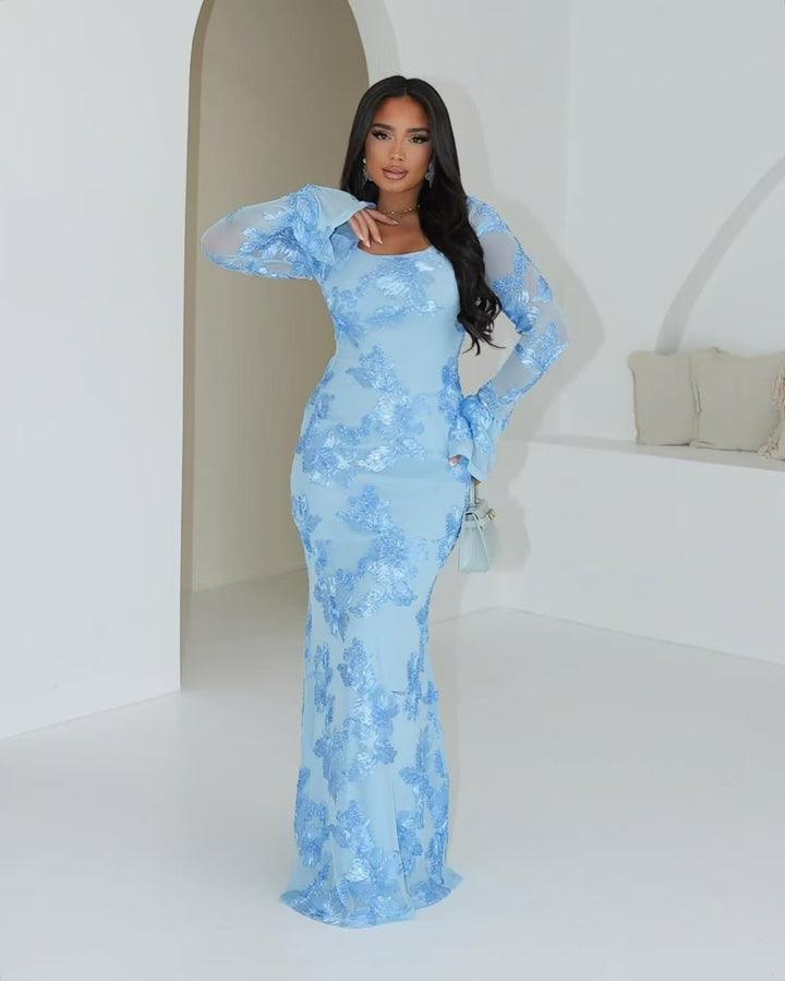 Damer Elegant Maxiklänning med transparent spets och florala applikationer Mirla-Eva Jonsson