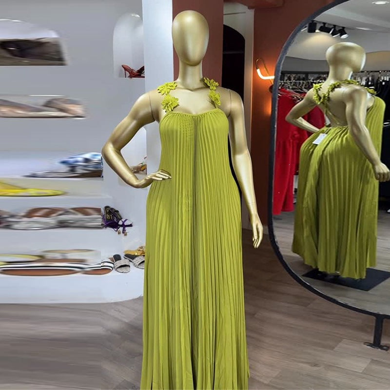Damer Elegant Maxiklänt med avslappnad veck och dekorativa axelblommor Mirla-Eva Jonsson