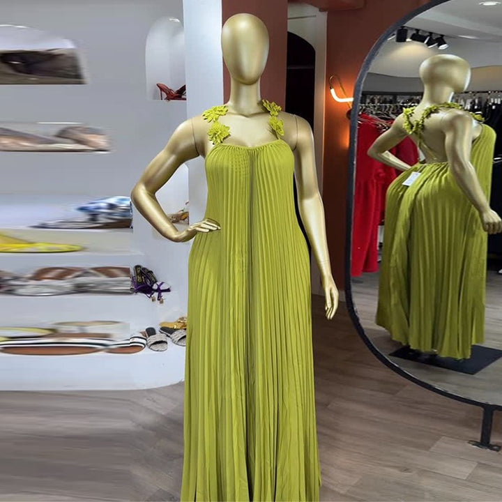 Damer Elegant Maxiklänt med avslappnad veck och dekorativa axelblommor Mirla-Eva Jonsson