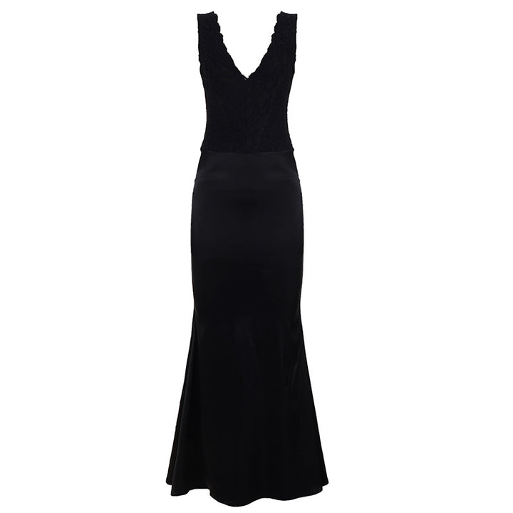 Damer Elegant Maxikleid mit tiefem V-Ausschnitt und romantischem Spitzentop Mirla-Eva Jonsson