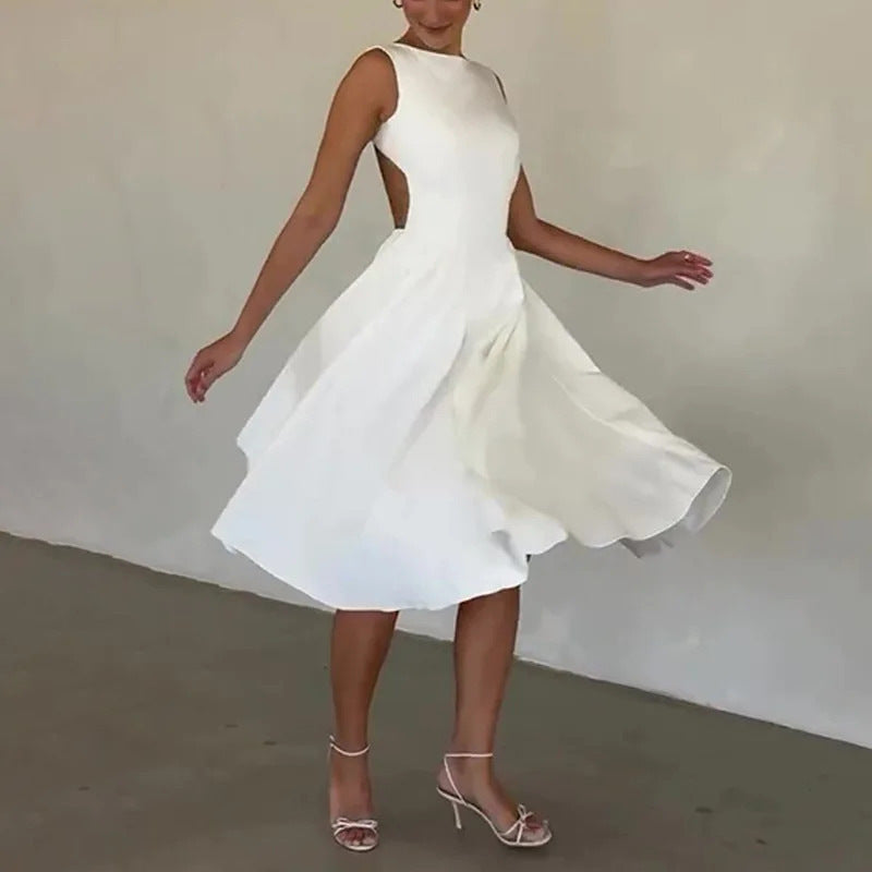 Damer Elegant Midi-klänning med figursydd överdel och svängande kjol Mirla-Eva Jonsson