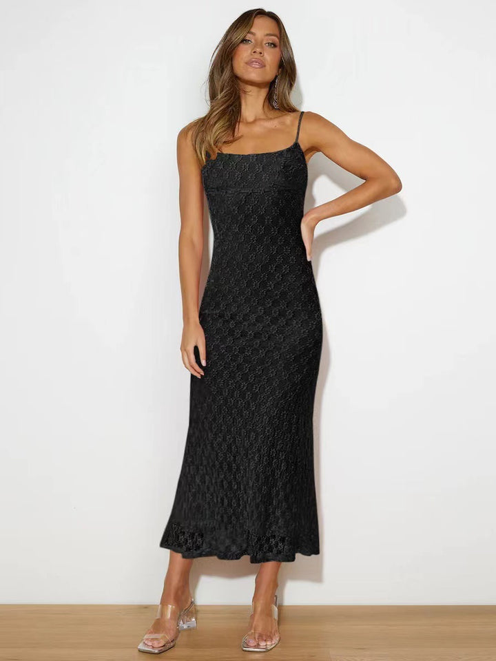 Damer Elegant Midi-klänning med fint spetsmönster och smala spaghetti axelband Mirla-Eva Jonsson