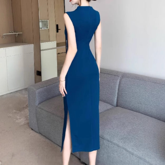 Damer Elegant Midiklänning med figursydd design och draperingar Eva Jonsson-Eva Jonsson