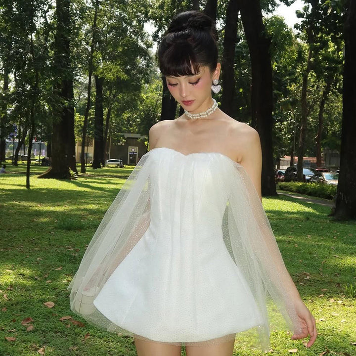 Damer Elegant Off-Shoulder Couture Klänning med voluminös kjol och glamorös tylldetalj Eva Jonsson-Eva Jonsson