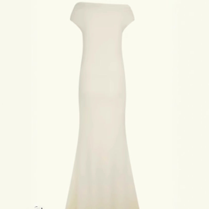 Damer Elegant Off-Shoulder Maxi Dress i lyxig design Mirla-Eva Jonsson
