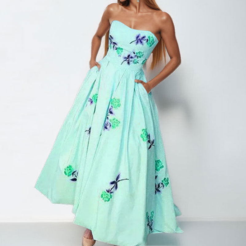 Damer Elegant Off-Shoulder Maxi Klänning med Blommönster och Sidofickor Mirla-Eva Jonsson